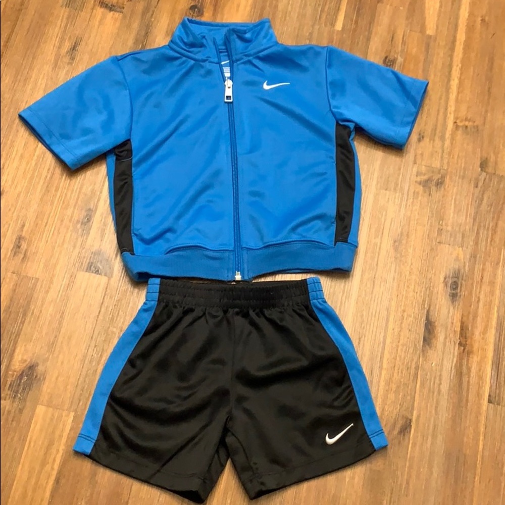 Nike short sleeve jacket & shorts set- 18 months